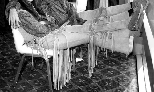 1 cher si sonny gettyimages 3295411 jpg jpeg