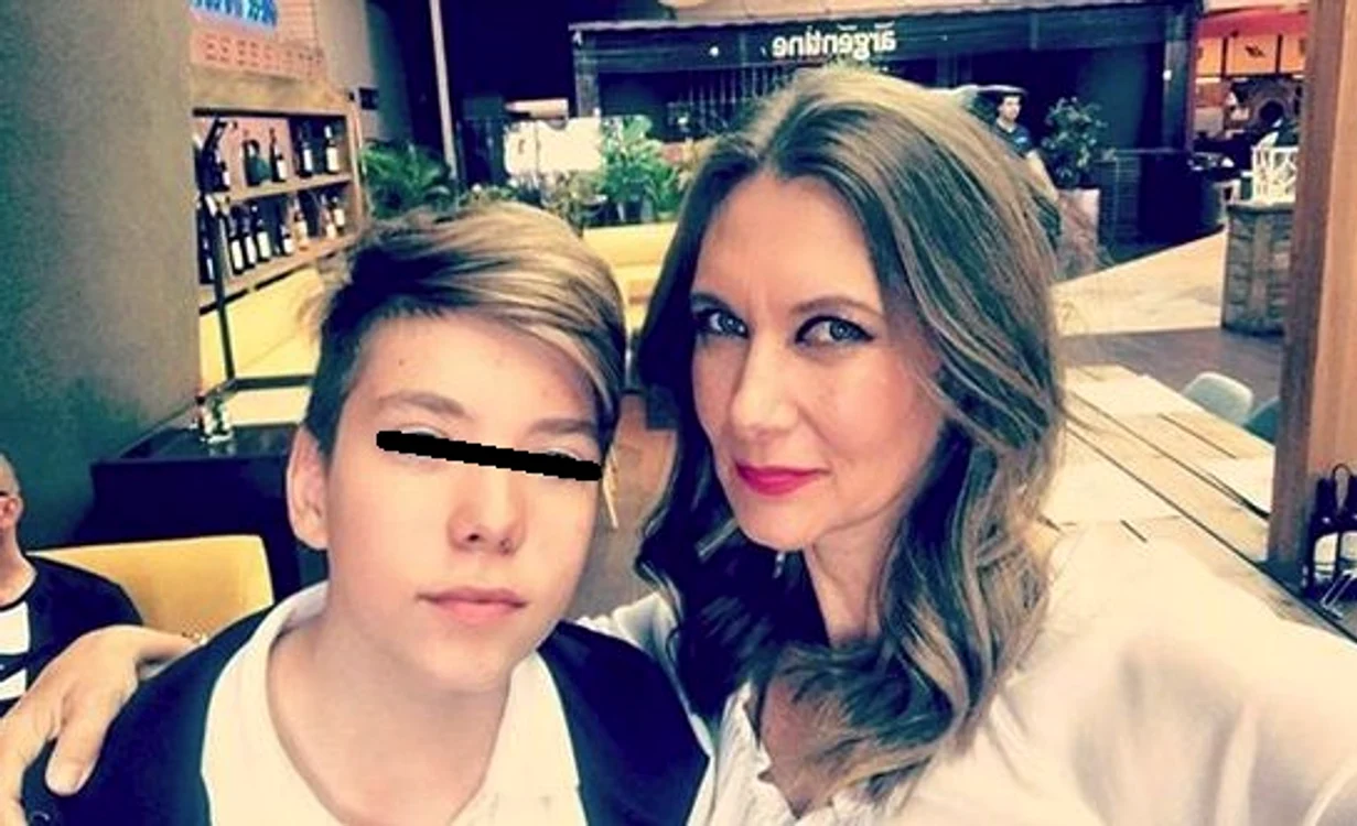 
    Fiul Romaniței Iovan, Albert, a obținut în totalitate casa în care a locuit tatăl lui, Adrian IovanFoto Instagram  