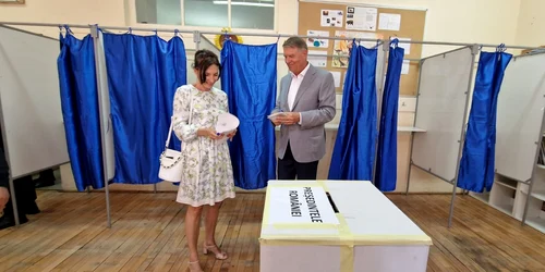 Klaus Iohannis vot, foto oradesibiu jpg