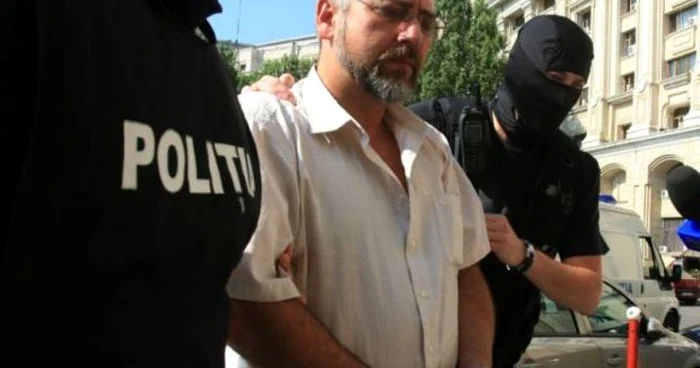 Victor Teodorescu a primit 25 de ani de puşcărie. FOTOAdevarul
