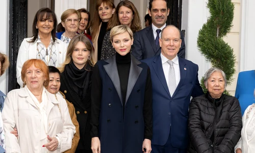 Charlene și Albert de Monaco la sediul Crucii Roșii, Foto Eric Mathon jpg