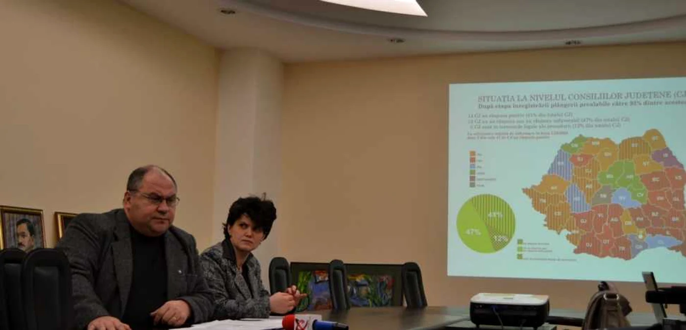 ONG-urile s-au unit în „Coaliția 52“, pentru mai multa transparență în administrația publică