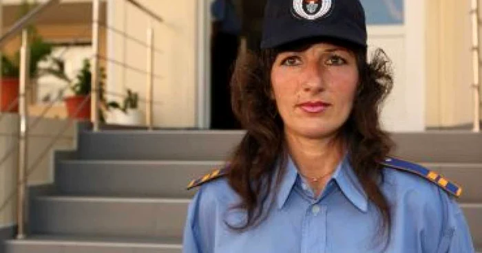 Braşov: Nadia Gogonea, cel mai cinstit agent de la Poliţia Comunitară