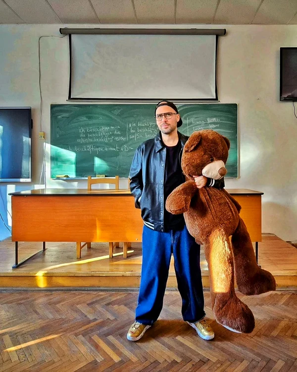 Povestea și povestitorul. FOTO: Facebook