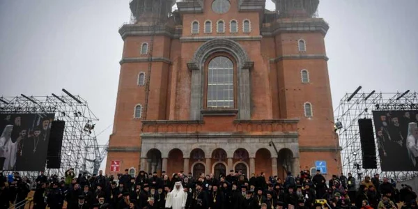 Catedrala Mantuirii Neamului si Patriarhul Daniel FOTO AFP 