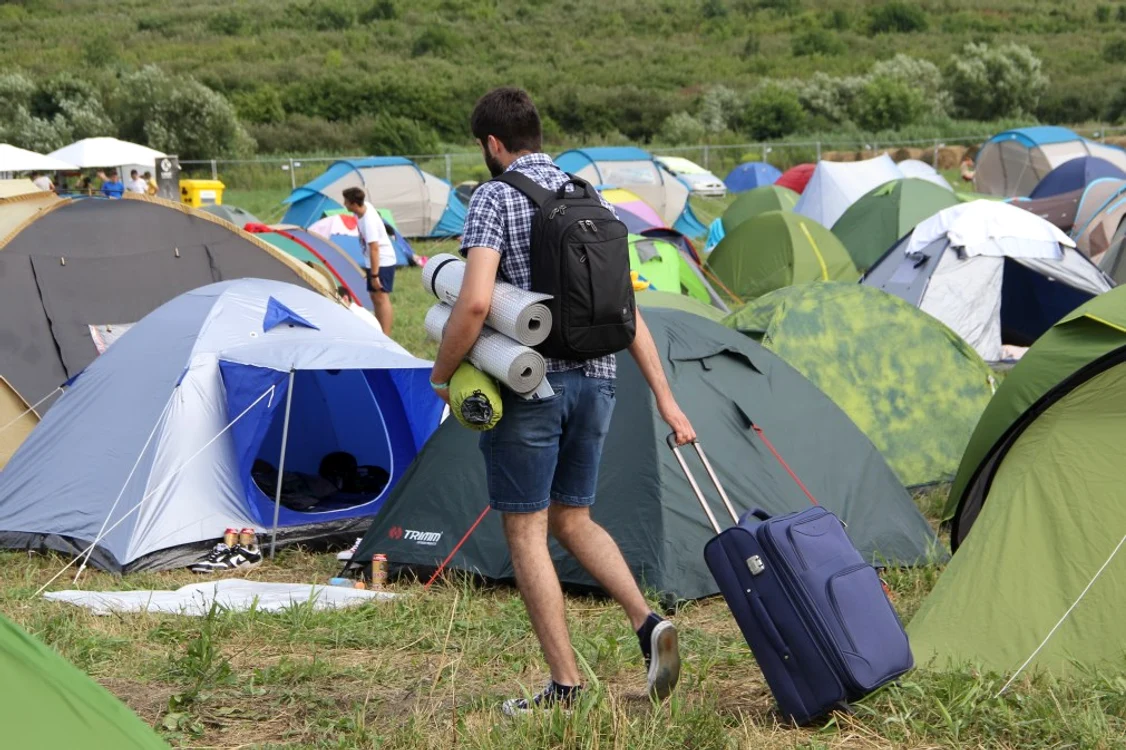 30 de lei, locul în cort la Bonțida