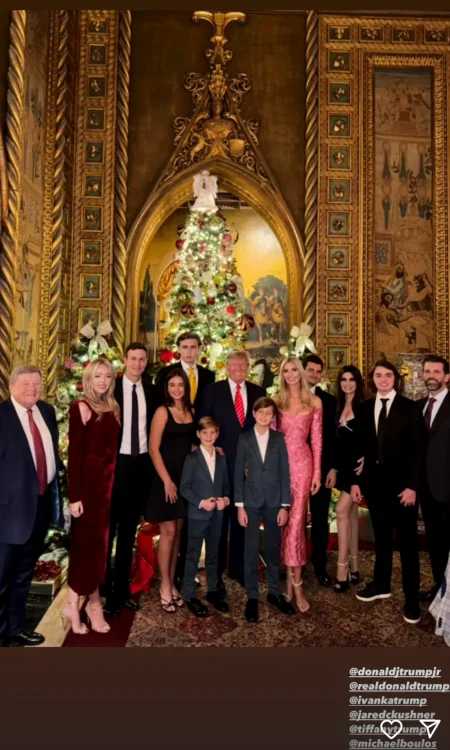 trump family christmas photo jpg