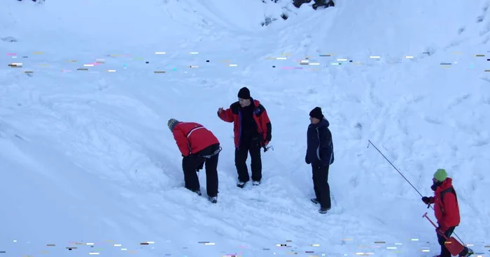 A fost nevoie de intervenţia a două echipe salvamont - foto arhivă