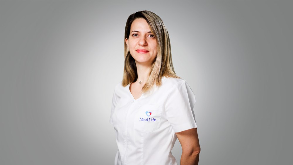 #MediciBuni – Dr. Ioana Raluca Sima: „Multe dintre accidentele vasculare cerebrale și cazurile de demență pot fi prevenite”