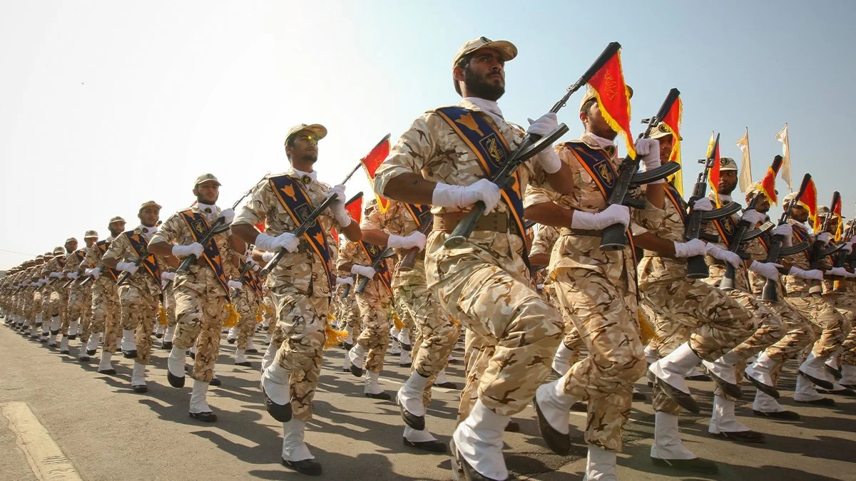 Lupta pentru putere izbucnește în Iran, clericii radicali și liderii militari luptând pentru control după moartea ayatollahului. Scenariul înfiorător care ar putea face Iranul și mai periculos