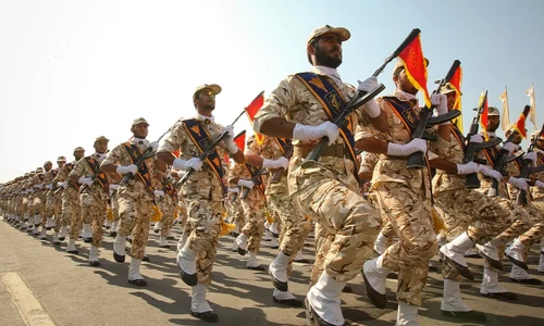 gardienii revolutiei jpg