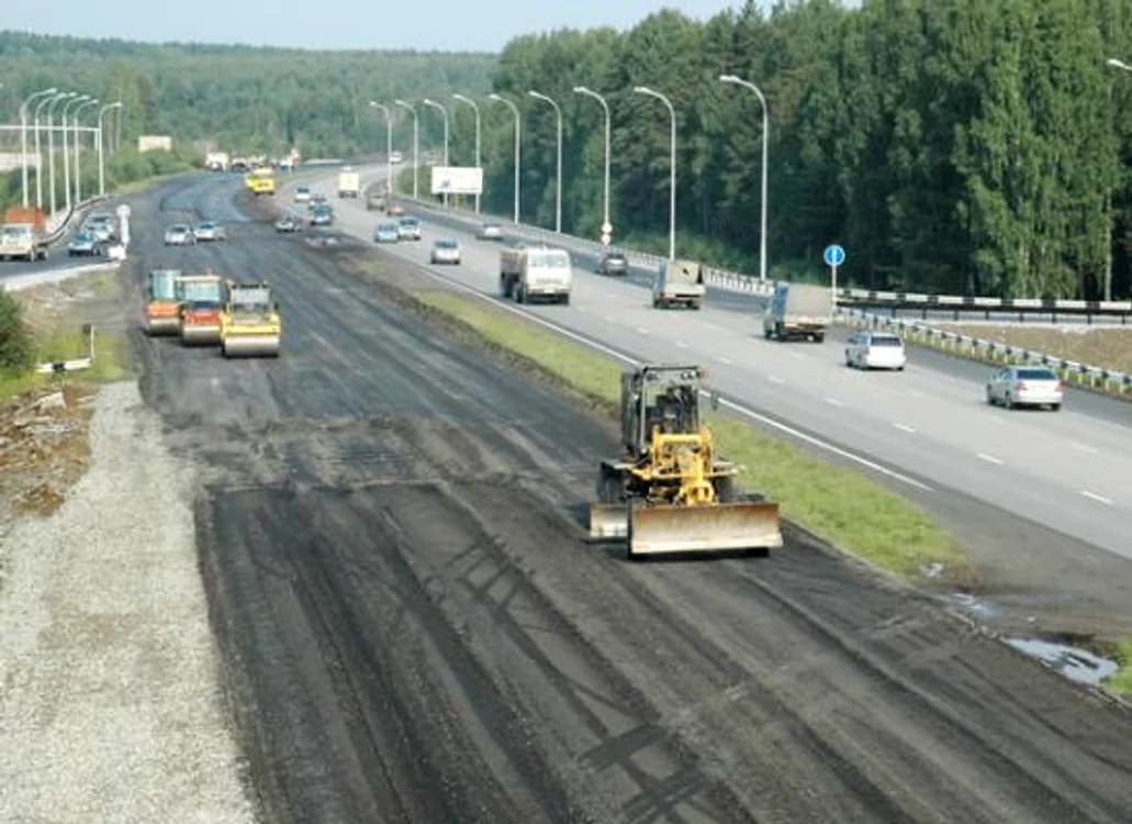 
    Ministerul Transporturilor a alocat banii pentru astuparea gropilor de pe drumurile importante ale țării  