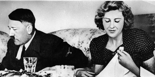 Adolf Hitler și Eva Braun jpeg
