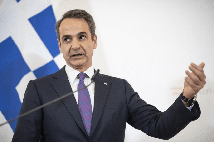 Grecia: După catastrofa feroviară, premierul Mitsotakis anunţă alegeri în mai