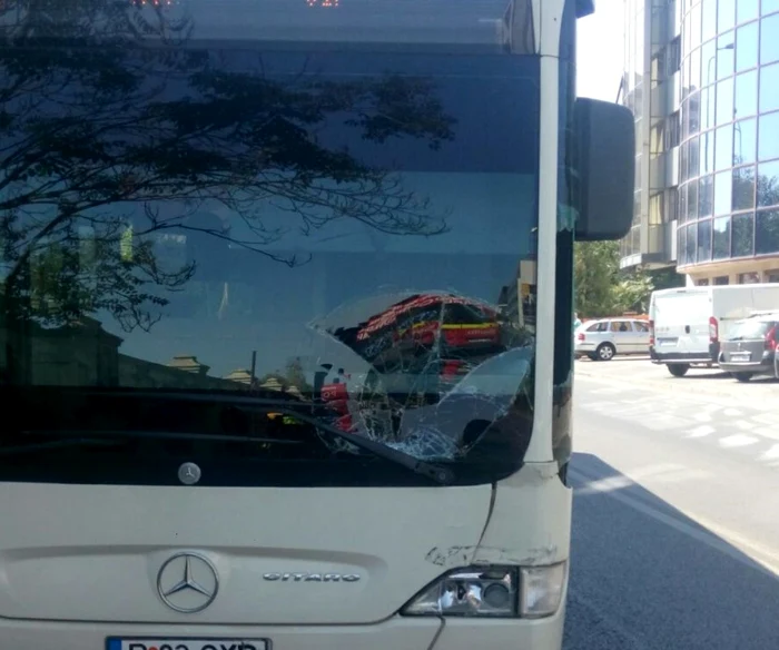 Şapte persoane au fost transportate la spital