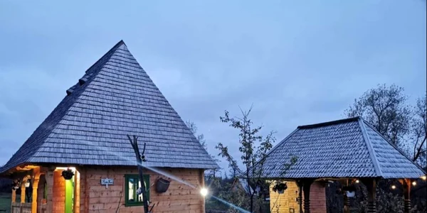 casa din vale pensiune maramures foto fb cabane si pensiuni 