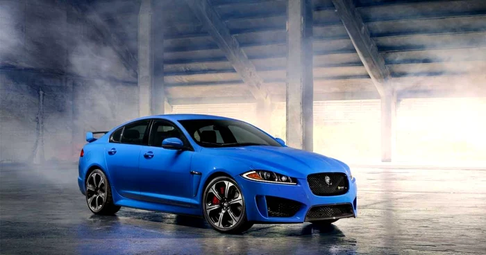Jaguar XFR-S   -   FOTO Carscoop