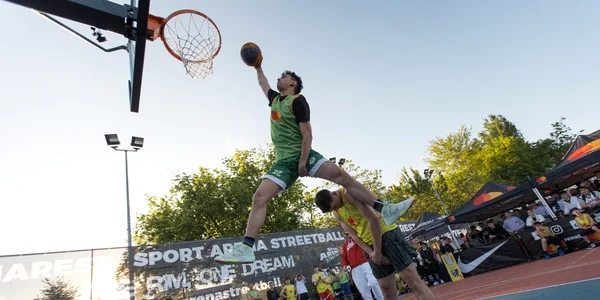 sport arena streetball slam dunk jpg
