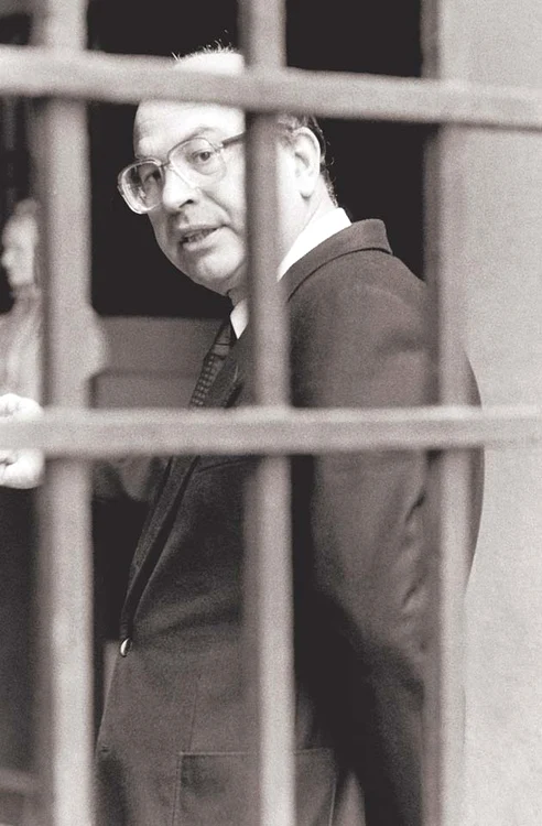 Bettino Craxi, fost premier condamnat la 27 de ani de puşcărie