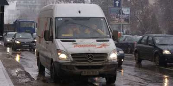Traficul intens şi calitatea lucrărilor îşi spun cuvântul