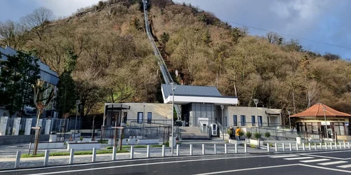 Telecabina Cetății Devei  Foto primăria Deva (2) jpg