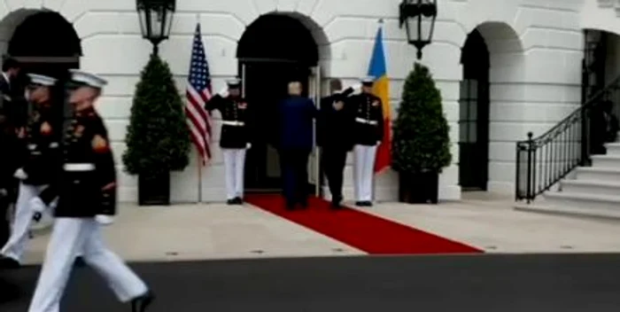 Iohannis și Trump au avut o întrevedere în Biroul Oval al Casei Albe