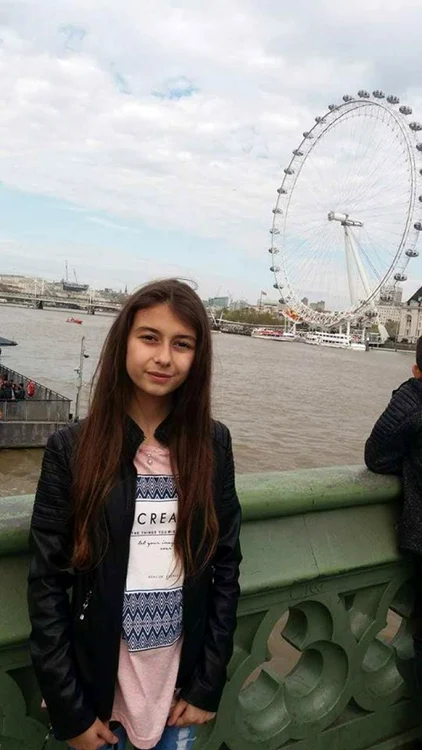 Cristina a muncit enorm în toţi anii de şcoală, dorinţa sa fiind să-şi mulţumească părinţii şi... să vadă marea FOTO: arhiva personală/Cristina Postelnicu