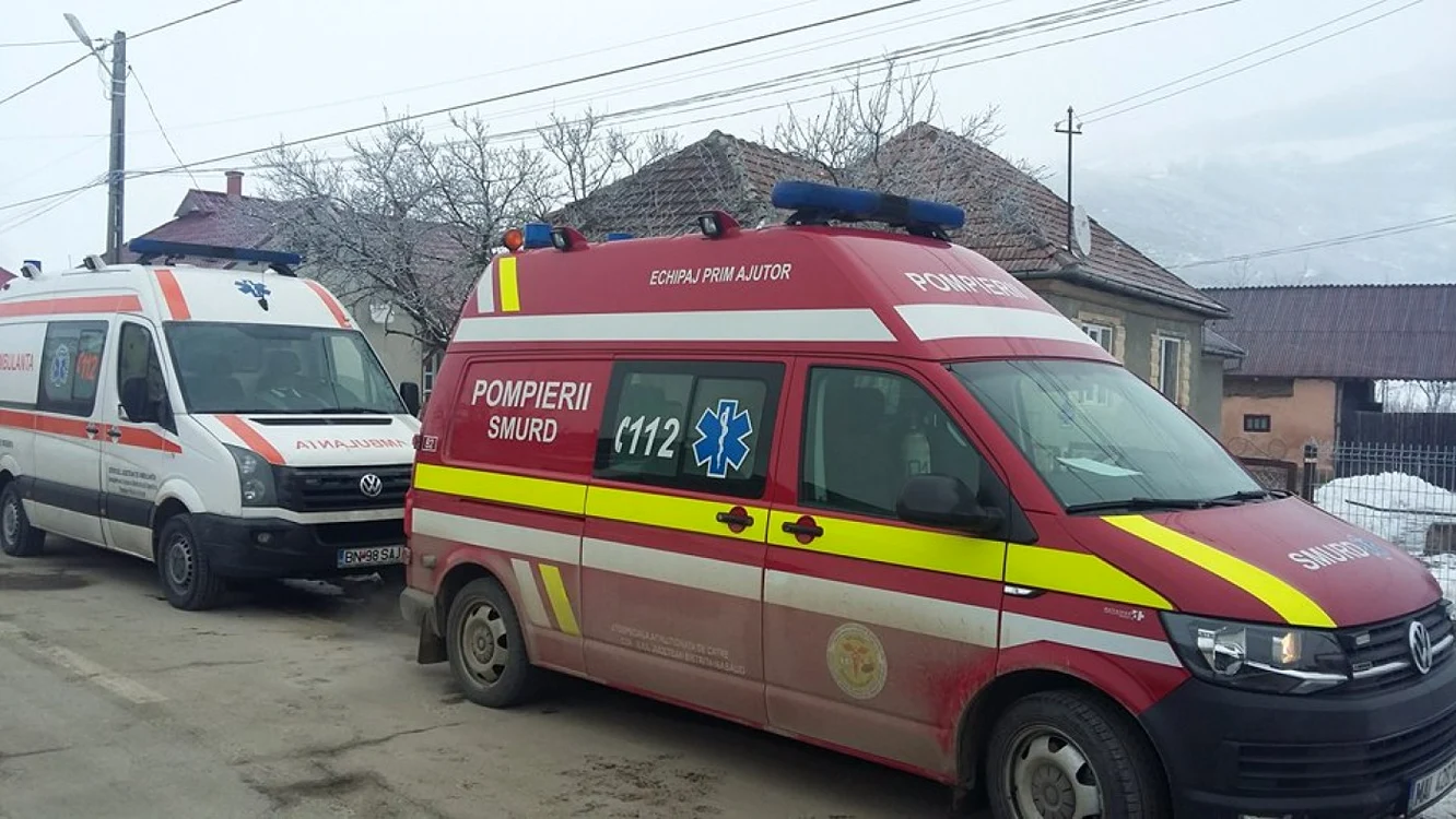 Două echipaje medicale au încercat să o readucă la viaţă pe bătrână, însă fără succes