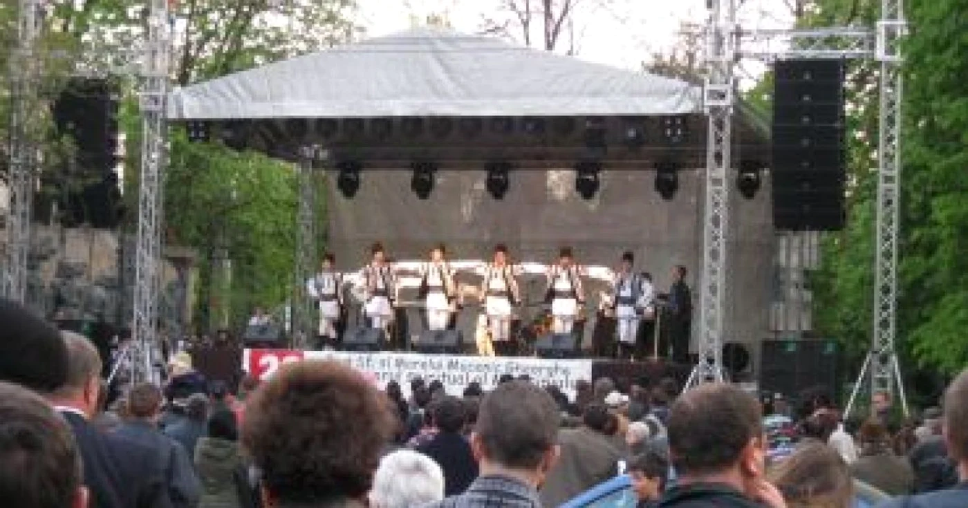 Botoşani: Bere Gratis, Spitalul de Urgenţă şi Mihai Trăistariu vor concerta weekendul viitor la Botoşani