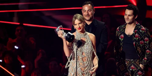 Taylor Swift GettyImages 1418917856 jpg