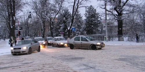 Botoşani: Oraşul s-a transformat în patinoar