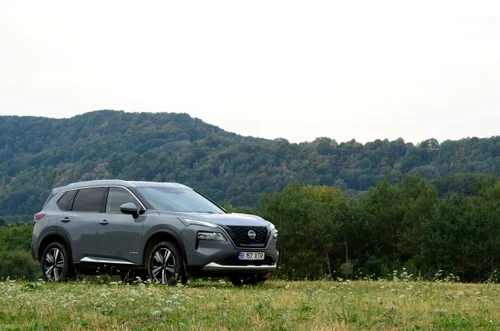 X-Trail poate fi comandat și în versiunea cu 7 locuri
