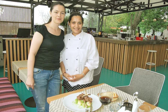 Reporterul Click! a mers să testeze bunătăţile pregătite de câştigătoarea “MasterChef”, Jesica Zamfir. După ce a pregătit un super desert, bruneta a dat şi un autograf