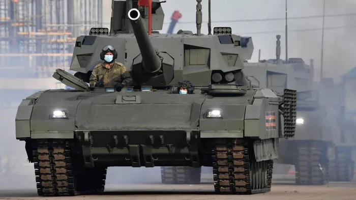 Tanc T-14 Armata FOTO Twitter