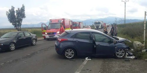 Accidentul s-a produs pe DN 13 între Stupini şi Feldioara