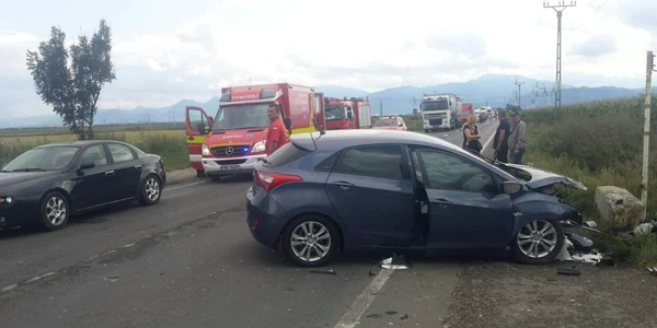 Accidentul s-a produs pe DN 13 între Stupini şi Feldioara