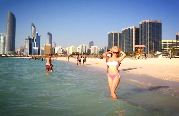 Larisa Drăgulescu în Abu Dhabi (FOTO FACEBOOK)