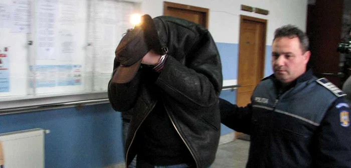 Arhivă Adevărul: Săptămâna trecută, un angajat al Fiscului a fost prins în flagrant când lua mită