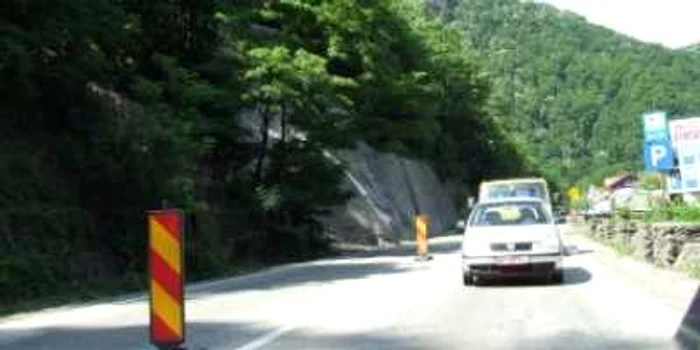 Râmnicu Vâlcea: A intrat sub un tir pe DN7 - Adevărul la minut