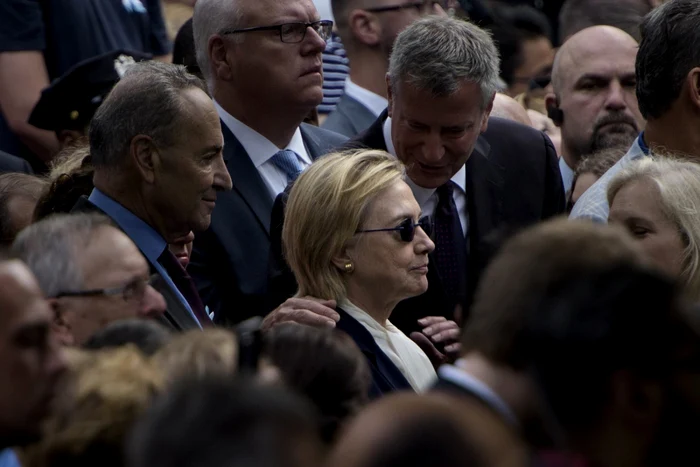 Hillary Clinton a început să se simtă rău în timpul ceremoniilor de la New York FOTO AFP