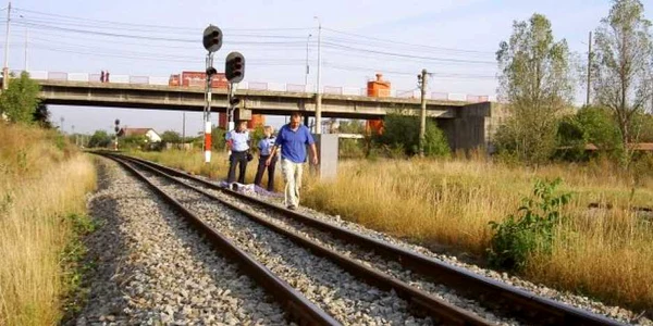 Barbat lovit de tren in Vasile Aron