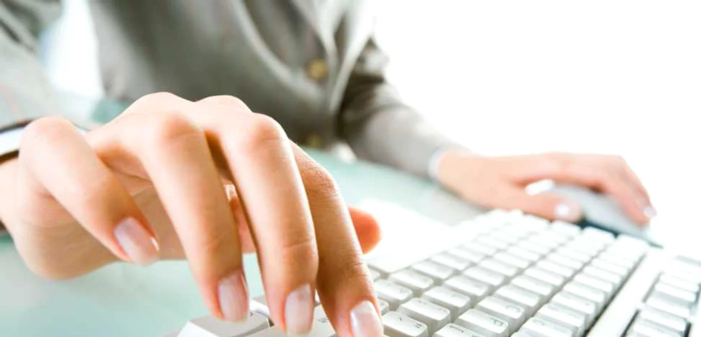 degete tastatura FOTO Shutterstock