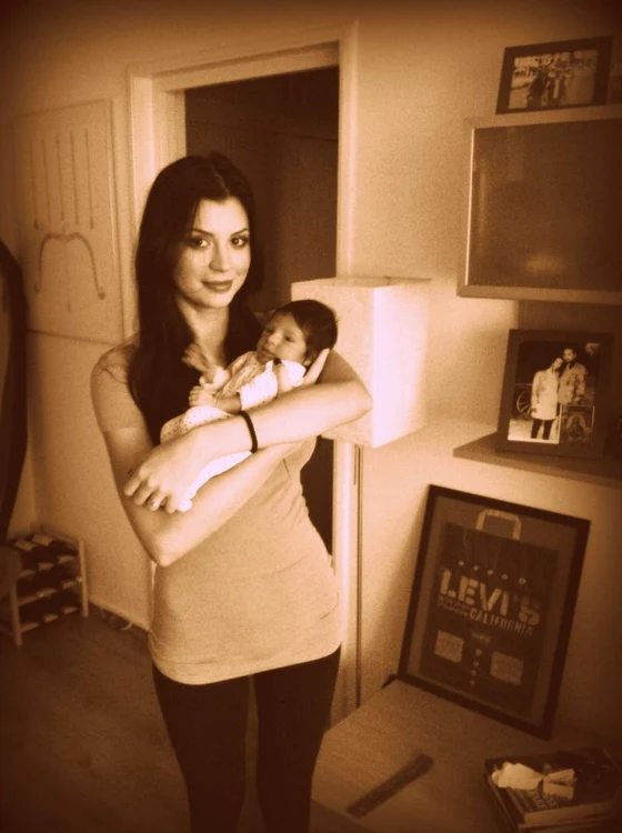 Ce repede a slăbit după naştere "Bebeluşa" Cristina