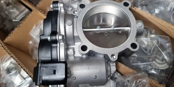 piese auto contrafacute sosite din china in portul constanta foto garda de coasta