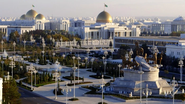 Capitala Turkmenistanului a avut doar o singură secţie de vot. Imagine Shutterstock