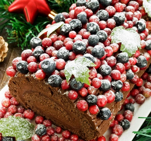 rulada fructe padure shutterstock 85773976 jpeg