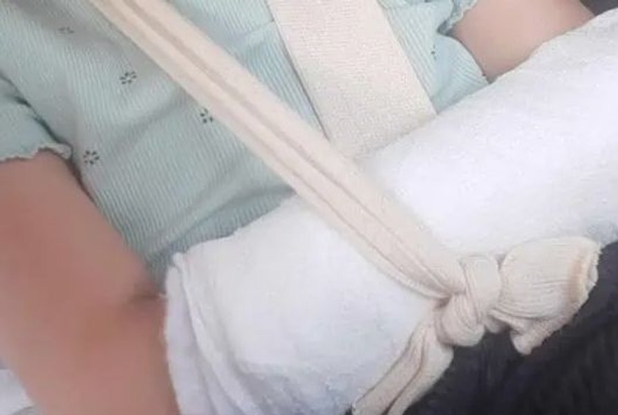 Fenomenul de „ploaie înghețată” a aglomerat UPU: zeci de persoane au ajuns cu leziuni la mâini și picioare