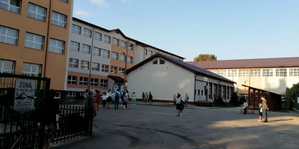 scoala