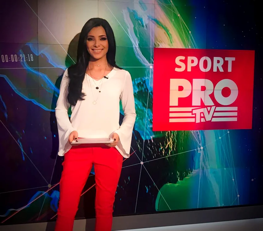 Corina Caragea prezintă știrile sportive de la Pro TvFoto: Facebook