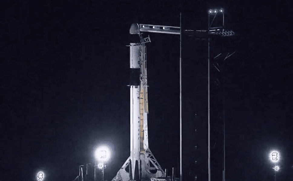 O rachetă SpaceX, cu trei astronauţi şi un cosmonaut la bord, a fost lansată spre Staţia Spaţială Internaţională VIDEO